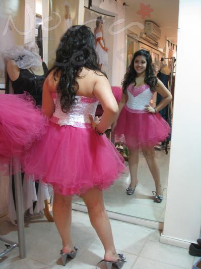 Vestidos de 15 años cortos fucsia cheap